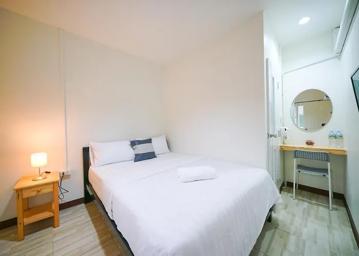 Nut Hostal Bangkok