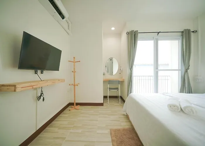 Hostal Nut *