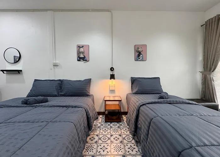 Hostal Nut